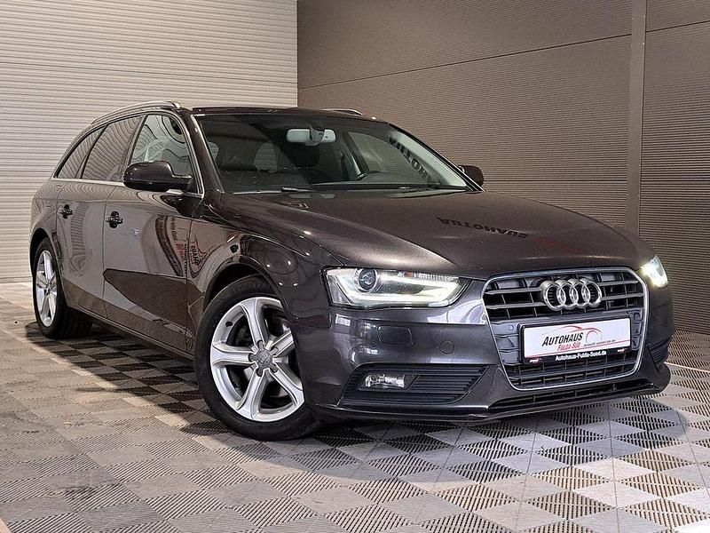 Gebraucht Audi A4 Ambition 150 PS (110 kW) 2014 Grau Kombi