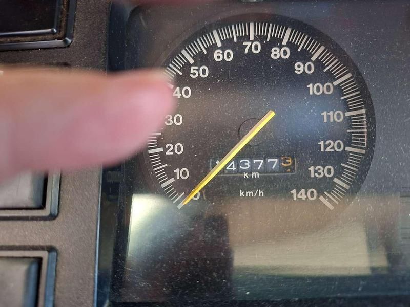 Second-hand Ford Transit 77 CP (56 kW) 1982 Alb Van