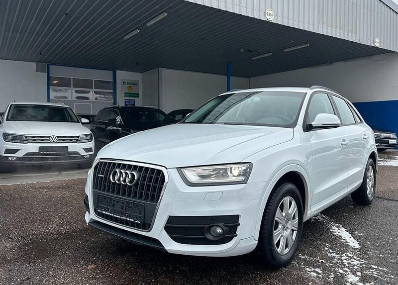 Weiß Gebraucht 2014 Audi Q3 Comfort SUV | 13.780 € (Fairer Preis) - Bild 1/4