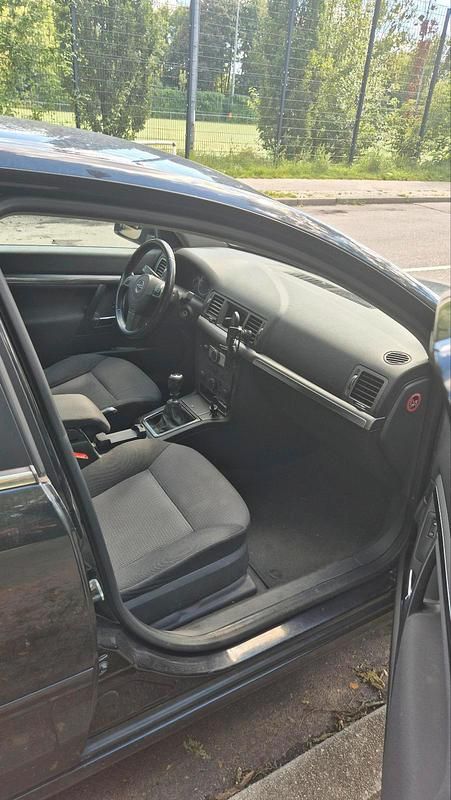 Blau Gebraucht 2005 Opel Vectra Limousine | 1.850 € (Fairer Preis) - Bild 1/4