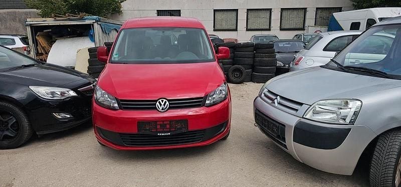 Rot Gebraucht 2014 VW Caddy Trendline Van / Kleinbus | 3.500 € (Superpreis) - Bild 1/4