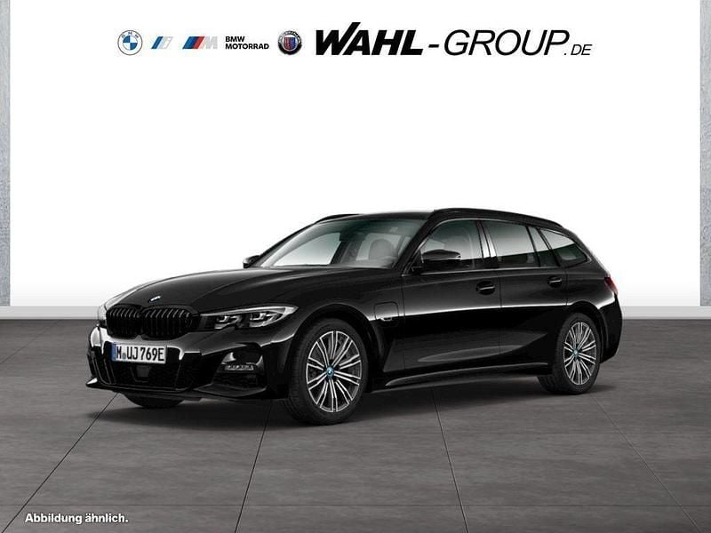 Gebraucht BMW 330e M Sport 252 PS (185 kW) 2022 Schwarz Kombi