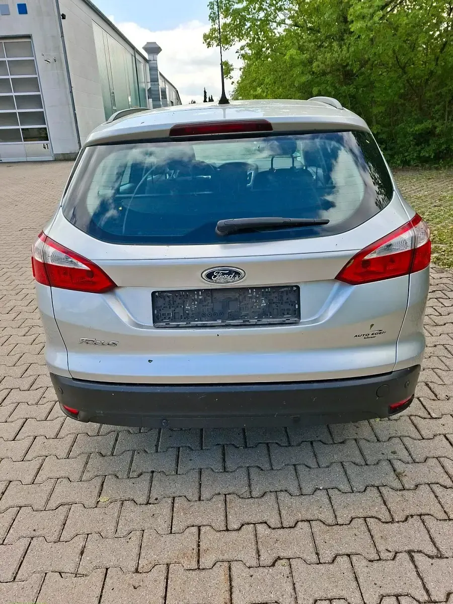 Gebraucht Ford Fiesta 2011 Silber Kombi