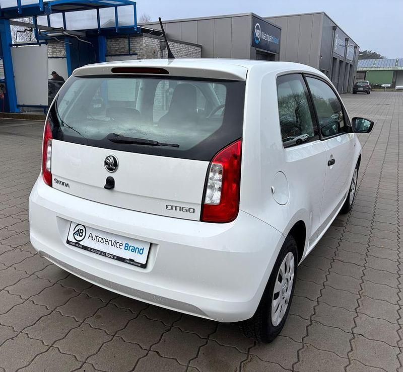 Gebraucht Skoda Citigo Active 60 PS (44 kW) 2019 Weiß Kleinwagen