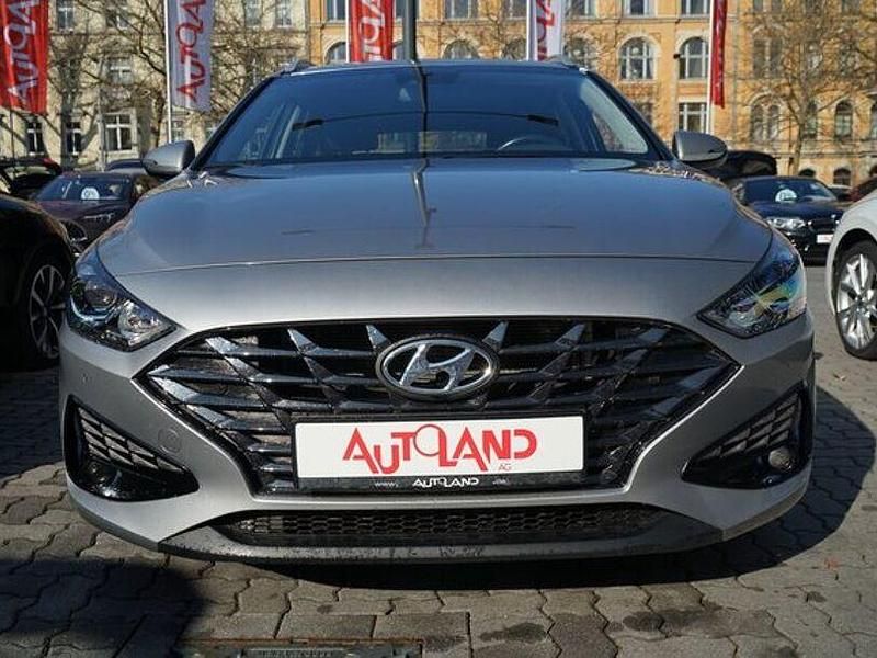 Gebraucht Hyundai i30 160 PS (117 kW) 2023 Silber Kombi