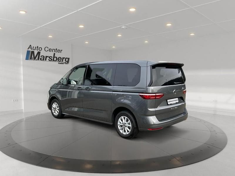 Second-hand VW Multivan Life 150 CP (110 kW) 2025 Gri Monovolum