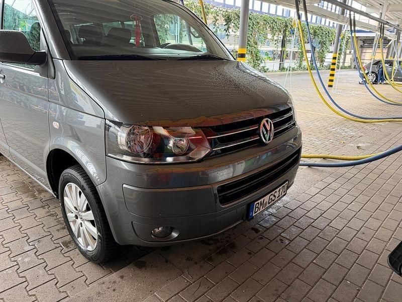 Gebraucht VW T5 140 PS (102 kW) 2012 Grau Van