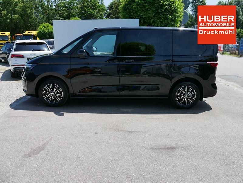 Neu VW Multivan Life 150 PS (110 kW) 2025 Deepblack perleffekt Van
