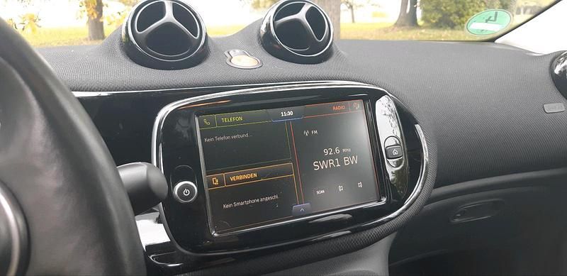 Gebraucht Smart ForTwo Coupé 60 kW (82 PS) 2020 Schwarz Kleinwagen