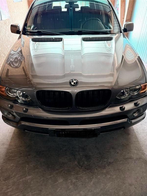Grau Gebraucht 2004 BMW X5 SUV | 5.799 € (Etwas zu teuer) - Bild 1/4