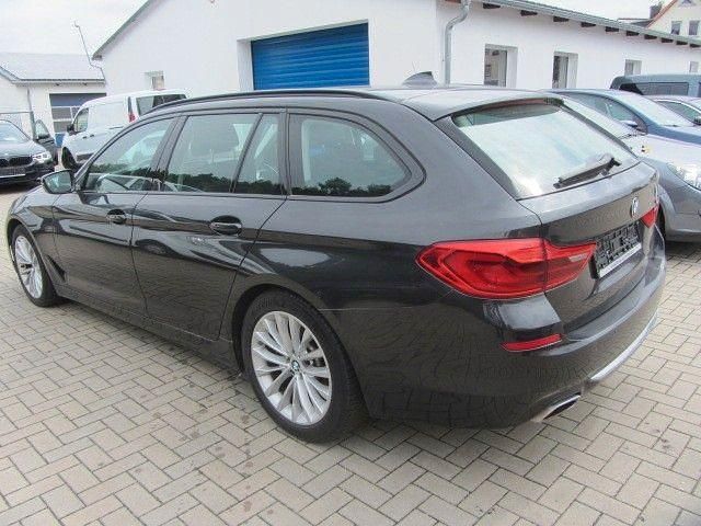 Gebraucht BMW 540 Luxury Line 320 PS (235 kW) 2018 Grau metallic Kombi