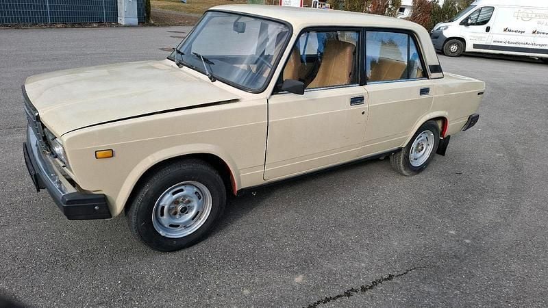 Gebraucht 2025 Lada 2107 Limousine | 5.000 € - Bild 1/4