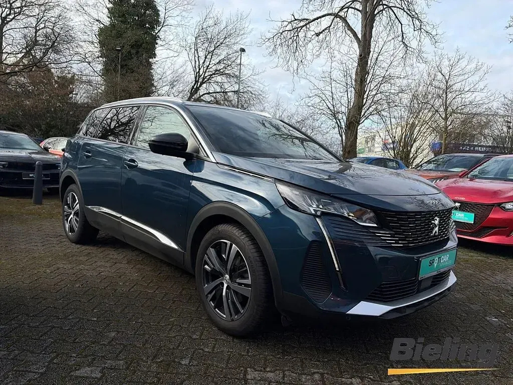 Gebraucht Peugeot 5008 Allure 131 PS (96 kW) 2023 Blau SUV