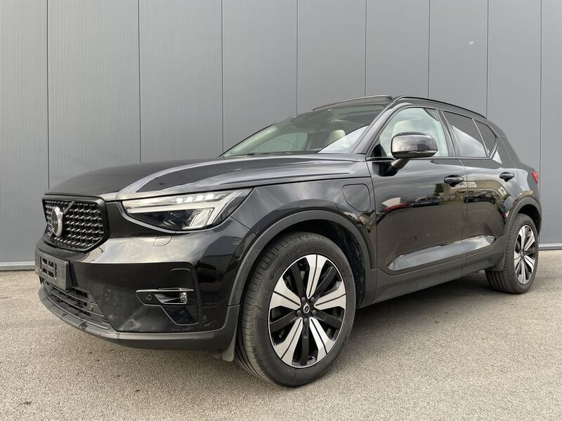Schwarz Gebraucht 2023 Volvo XC40 Ultimate SUV | 32.990 € (Fairer Preis) - Bild 1/4