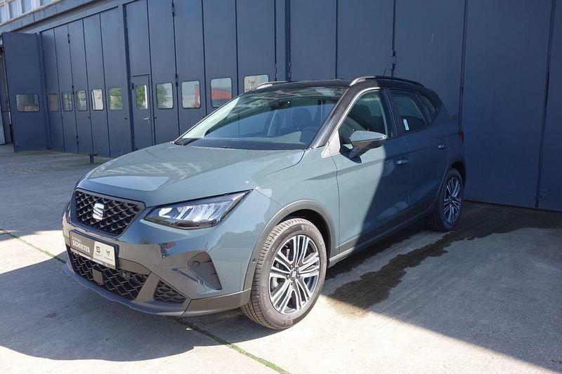 Blau Gebraucht 2025 Seat Arona Style SUV | 22.690 € (Fairer Preis) - Bild 1/4