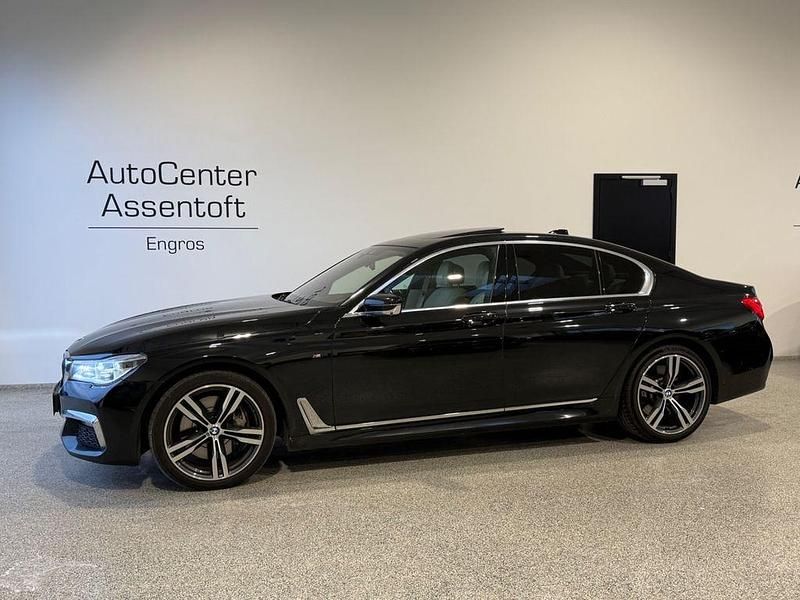 Schwarz Gebraucht 2018 BMW 750 Sport Line Limousine | 24.000 € (Guter Preis) - Bild 1/3