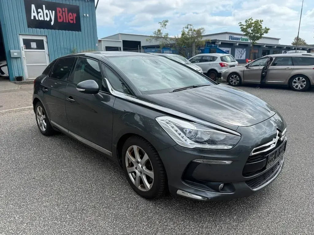 Gebraucht Citroën DS5 Chic 179 PS (131 kW) 2014 Grau Kleinwagen