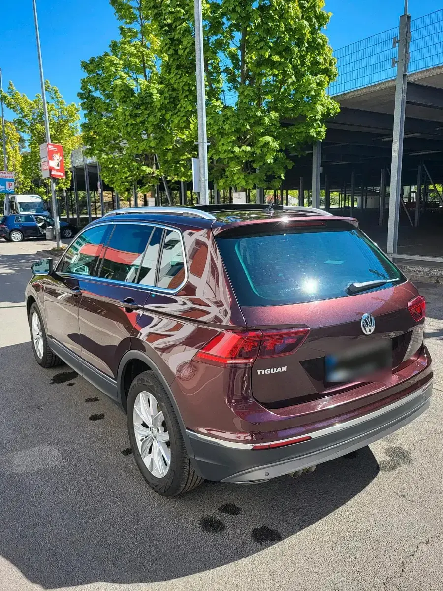 Gebraucht VW Tiguan Highline 150 PS (110 kW) 2019 Rot SUV