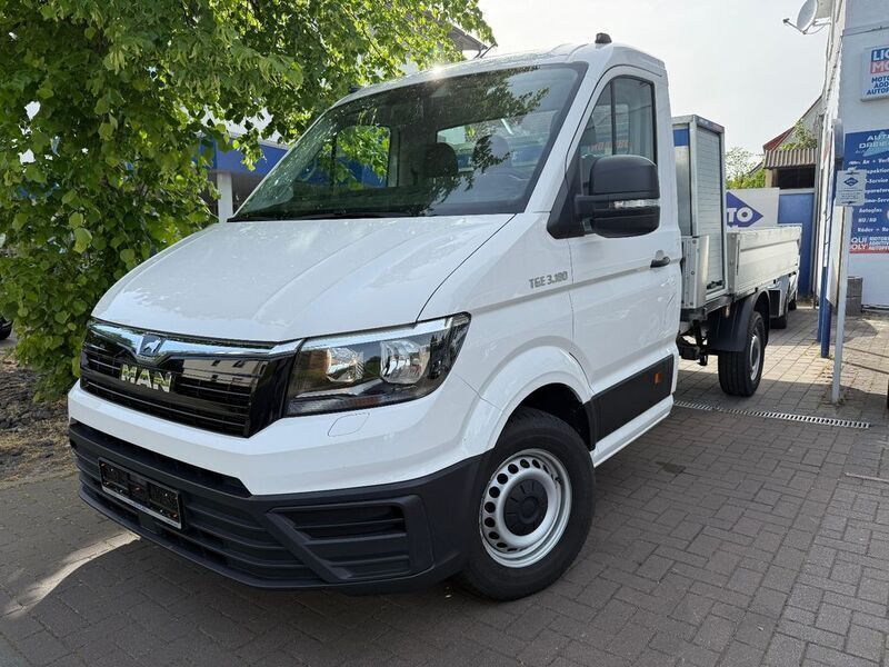 Weiß Gebraucht 2021 MAN TGE Van | 29.950 € (Guter Preis) - Bild 1/4