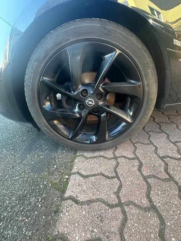 Usata Opel Adam 100 CV (73 kW) 2013 Nero Utilitaria