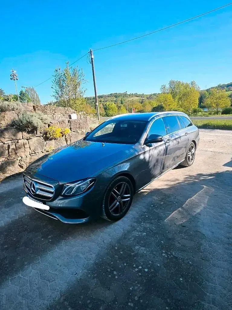 Gebraucht Mercedes E200 Avantgarde 155 PS (114 kW) 2018 Grau Kombi