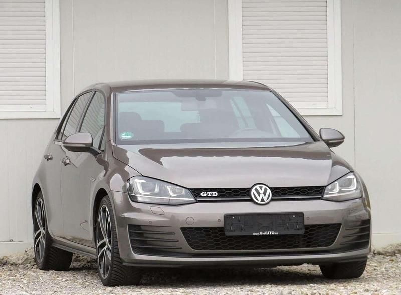 Grau Gebraucht 2014 VW Golf VII GTD Kleinwagen | 9.500 € - Bild 1/4
