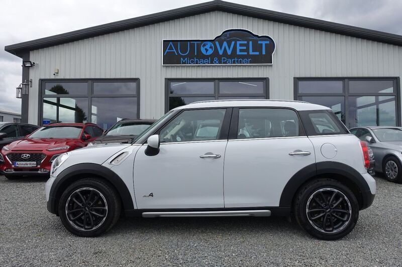 Weiß Gebraucht 2016 Mini Cooper Countryman SUV | 14.690 € (Etwas zu teuer) - Bild 1/4