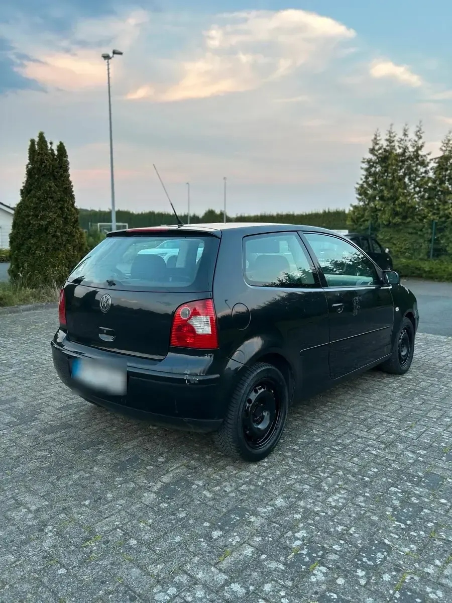Gebraucht VW Polo 105 PS (77 kW) 2002 Schwarz Kleinwagen