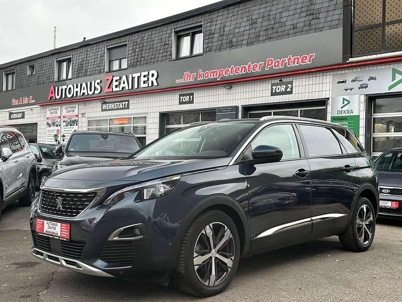 Blau Gebraucht 2018 Peugeot 5008 Allure Van / Kleinbus | 11.990 € (Teuer) - Bild 1/3