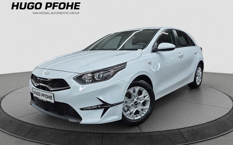 Neu Kia Ceed Vision 100 PS (73 kW) 2025 Weiß Kleinwagen