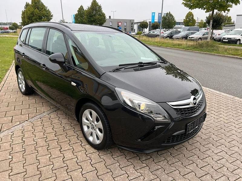 Gebraucht 2015 Opel Zafira Tourer Van / Kleinbus | 7.950 € (Fairer Preis) - Bild 1/4