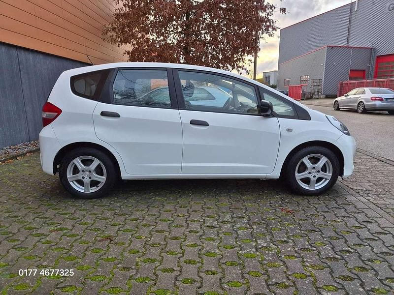 Gebraucht Honda Jazz S Cool 90 PS (66 kW) 2014 Weiß Kleinwagen
