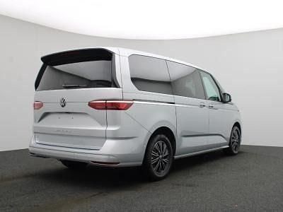Second-hand VW Multivan Style 150 CP (110 kW) 2024 Argintiu Monovolum