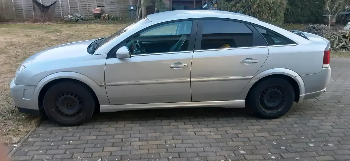 Używany Opel Vectra GTS 122 KM (89 kW) 2003 Srebrny Sedan/Limuzyna
