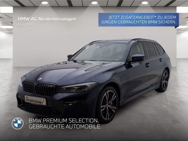 Blau Gebraucht 2024 BMW 330e M Sport Kombi | 47.307 € (Fairer Preis) - Bild 1/2