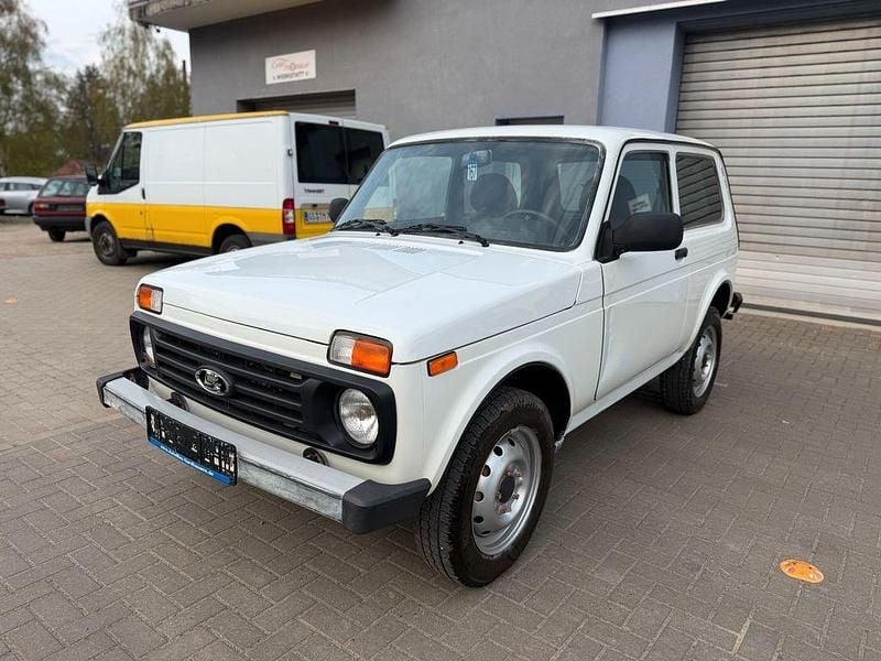Second-hand Lada Taiga 83 CP (61 kW) 2018 Alb SUV