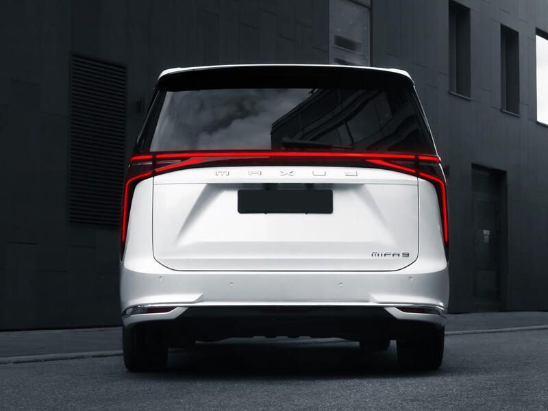 Gebraucht Maxus MIFA 9 180 kW (245 PS) 2023 Van / Kleinbus