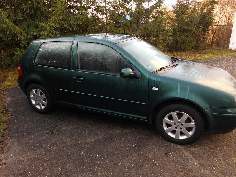 Gebraucht VW Golf IV 75 PS (55 kW) 2003 Grün Limousine
