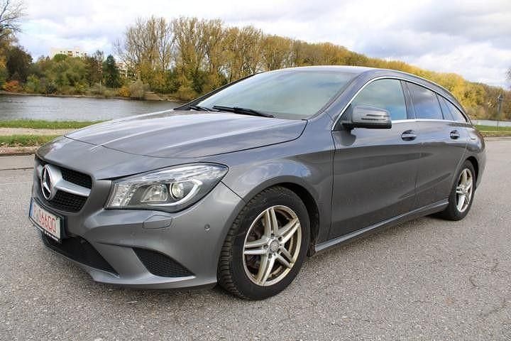 Gebraucht Mercedes CLA200 136 PS (100 kW) 2016 Grau Limousine