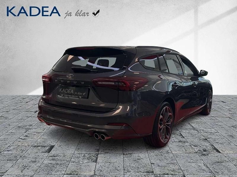 Neu Ford Focus ST-Line X 125 PS (91 kW) 2025 Magnetic grau Kombi