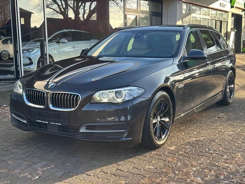 Grau Gebraucht 2015 BMW 530 Performance Kombi | 12.790 € (Superpreis) - Bild 1/4