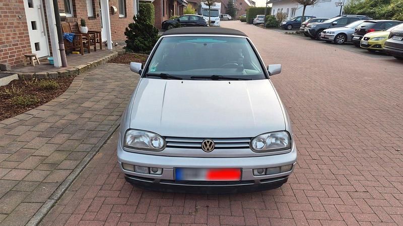Gebraucht VW Golf Cabriolet Classicline 75 PS (55 kW) 1996 Silber Cabrio