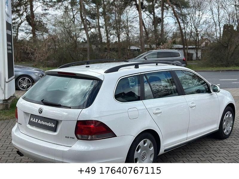 Gebraucht VW Golf VI 140 PS (102 kW) 2012 Weiß Kleinwagen