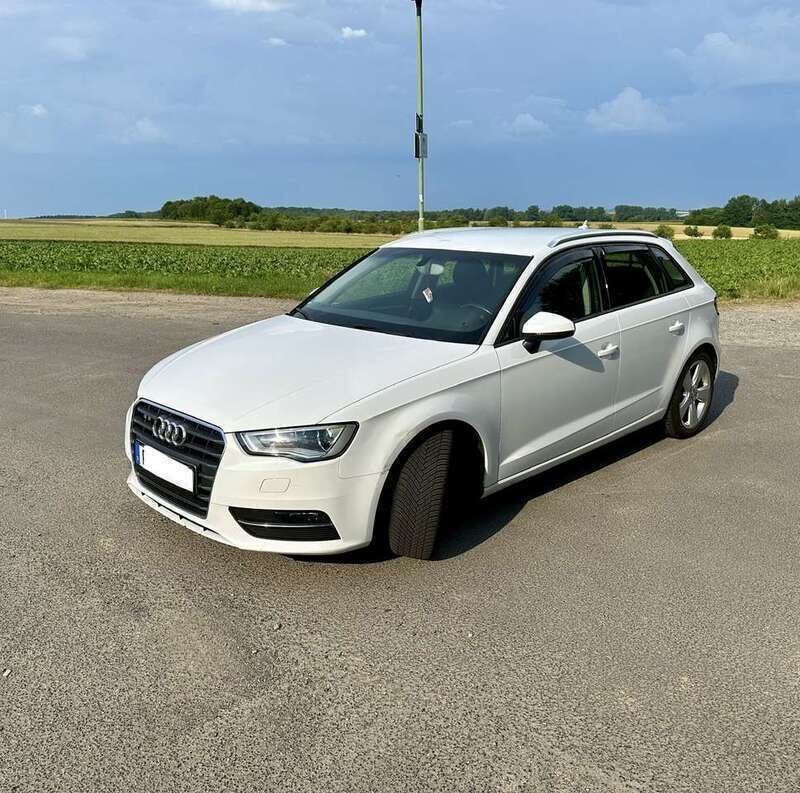 Weiß Gebraucht 2015 Audi A3 Ambition Kleinwagen | 12.250 € (Fairer Preis) - Bild 1/4