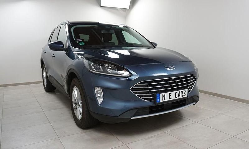 Gebraucht Ford Kuga Titanium 190 PS (139 kW) 2022 Blau SUV