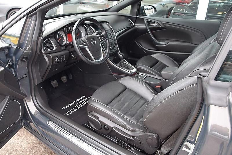 Gebraucht Opel Cascada Edition 170 PS (125 kW) 2016 Grau Cabrio