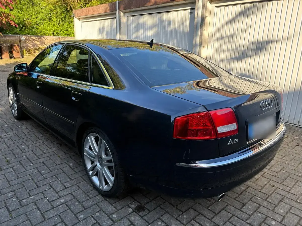 Gebraucht Audi A8 Comfort 335 PS (246 kW) 2003 Blau Limousine