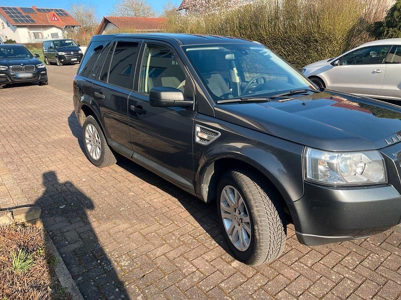 Gebraucht Land Rover Freelander 2 152 PS (111 kW) 2010 Grau SUV