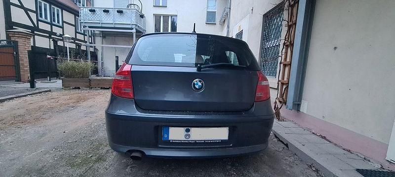 Gebraucht BMW 118 143 PS (105 kW) 2008 Grau Kleinwagen