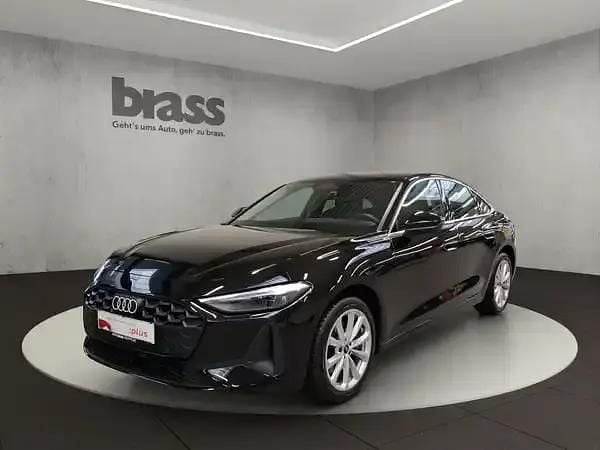 Gebraucht Audi A5 Basis 204 PS (150 kW) 2025 Mythosschwarz metallic Coupé